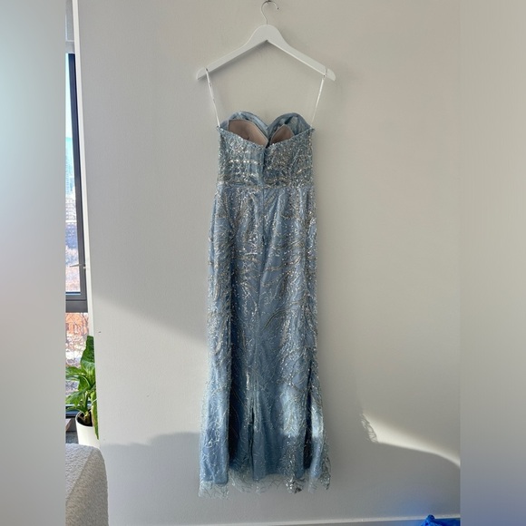 MAC DUGGAL Blue Strapless Embellished Trumpet Gown 4 - Picture 13 of 16